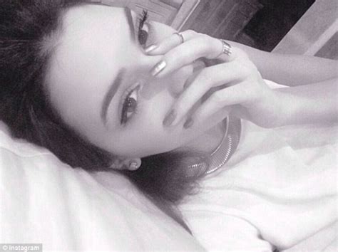 Rihanna And Other Stars Post Flawless Early Morning Beyonce Selfies