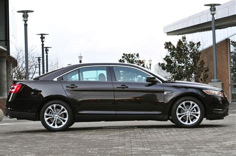 2015 Ford Taurus Vins Configurations Msrp And Specs Autodetective