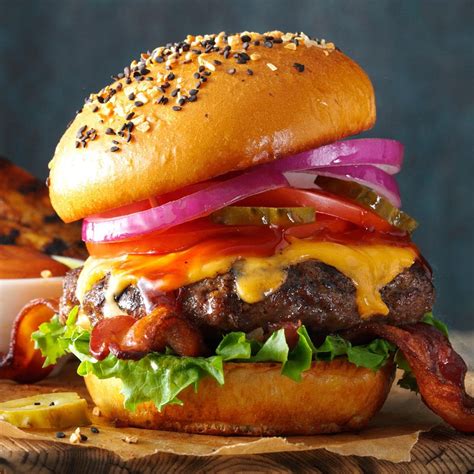 Enjoy this easy list of recipes with ground beef, ranging from popular hamburger dinner ideas to this meat lover's cheesy stuffed pizza burger is made up of a burger with ground beef, sausage and bacon mixed together and stuffed with a blend. Which Ground Beef is Best for Burgers? | Taste of Home