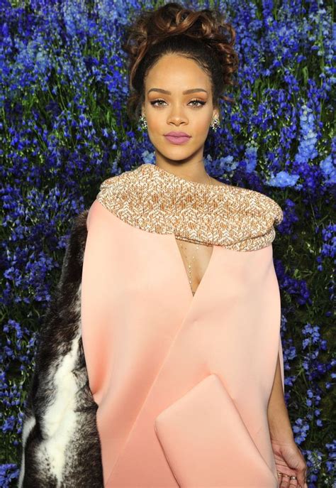 Rihanna Is Pretty In Pink At Dior Spring 2016 Show Fashion Style Mag