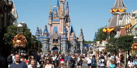Disney Raises Prices At Disneyland Walt Disney World Theme Parks Wsj