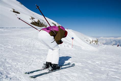 How To Lean Forward When Skiing Quick Guide Hobbykraze