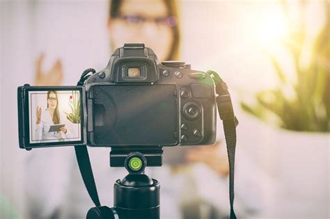 How To Start A Vlog And Become A Youtube Star In 2017