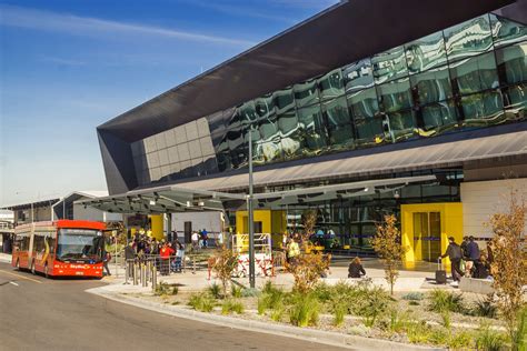 Melbourne Airport Guide