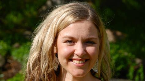 Tusse eller tuss, i flertall tusser, er i mange norske bygder navn på noen av de vanligste overnaturlige vesnene eller vettene i norsk folketradisjon, nemlig huldrefolket, også kalt «de underbuans» eller «underjordiske». Tusse kan bli årets artist - Siljan News