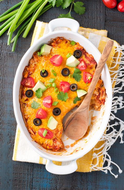 She has an ma in food research from stanford university. 4-Ingredient Healthy Chicken Quesadilla Casserole | FaveHealthyRecipes.com