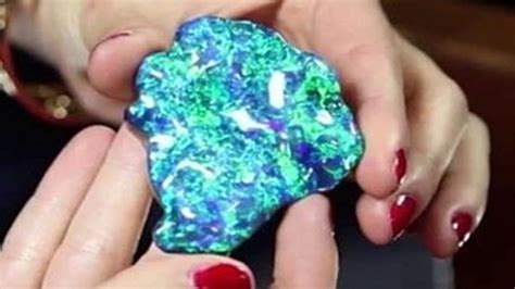 18 Most Rare And Expensive Gemstones Youtube