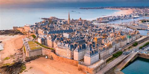 The Must Sees Of The Corsair City Saint Malo Mont Saint Michel Bay