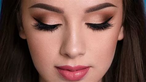 10 New Kind Of A Glam Makeup Look You Will Really Love