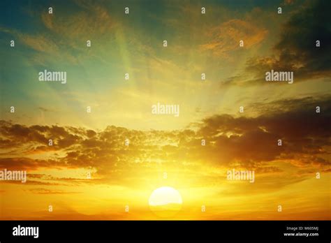 Beautiful Sunset Glow Hi Res Stock Photography And Images Alamy