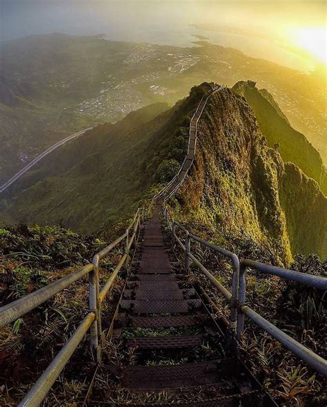 Haiku Stairs In Hawaii Explore The Illegal Hike To The Stairway To