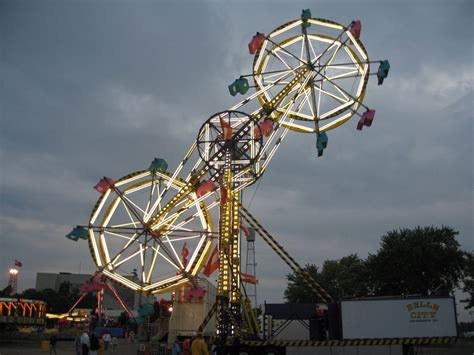 Pin By Kw Inc On Double Ferris Wheel Carnival Rides Theme Parks