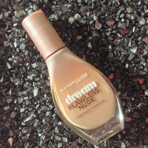 NEW Maybelline Dream Flawless Nude Fluid Touch Foundation Review