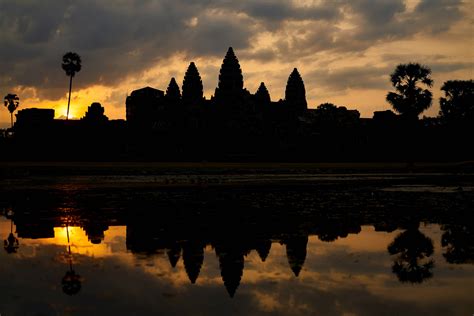 Download Brown Aesthetic Angkor Wat Sunset Silhouette Wallpaper