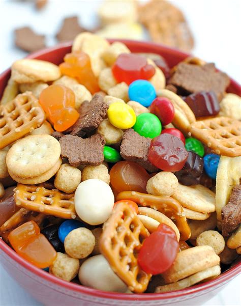 Easy Kid's Snack Mix | Snack mix recipes, Easy snacks for ...