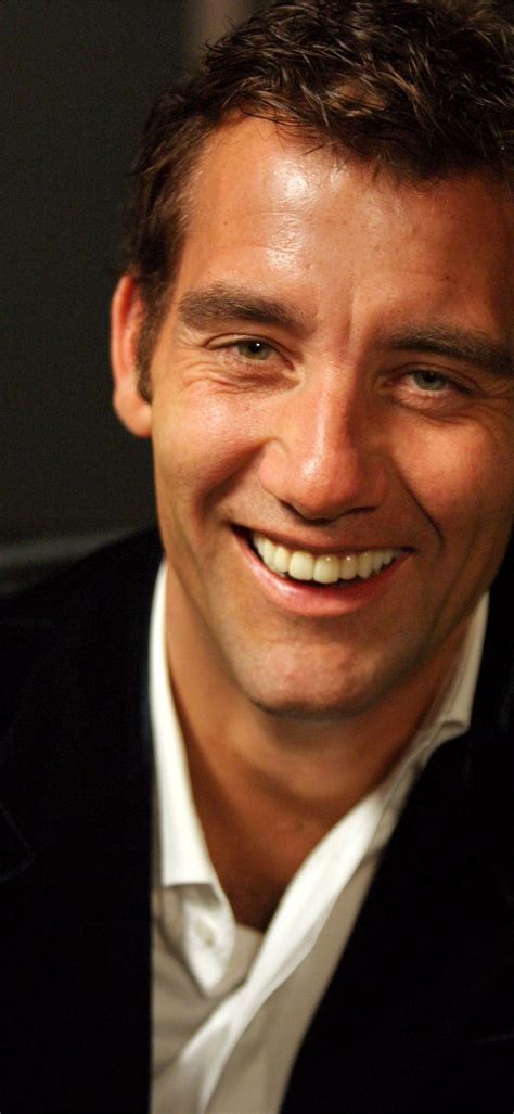 Clive Owen Iphone Wallpapers Free Download