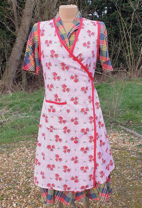 Vintage S Style Wrap Around Apron Pinafore Hand Made Etsy