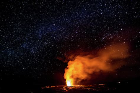 Starry Night Over Kilauea Photograph By Topher Myers