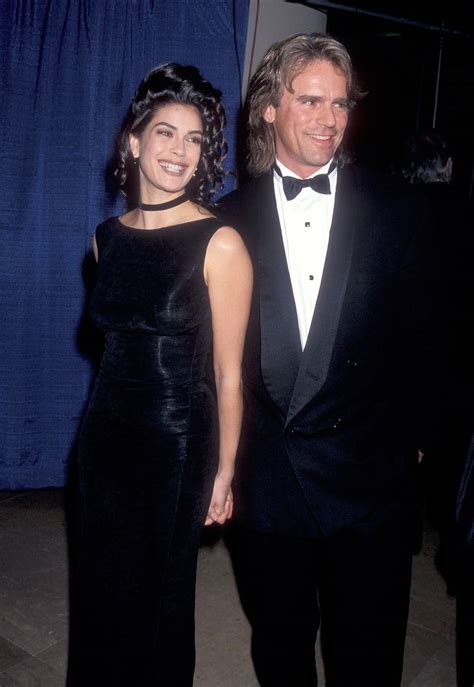 The Most Iconic Golden Globes Red Carpet Couples Of The 90s Richard