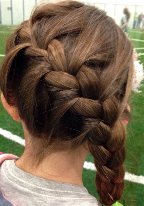 French Braid Cool Hairstyles Hair Styles Hair Makeup