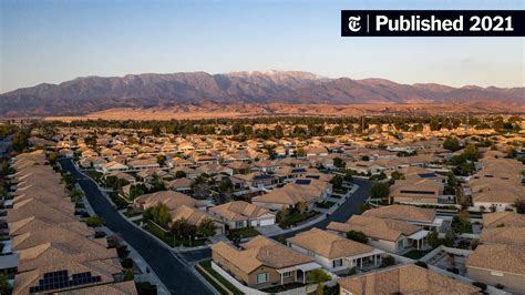 Hounded By Wildfires Californians Rethink Their Willingness To Rebuild The New York Times