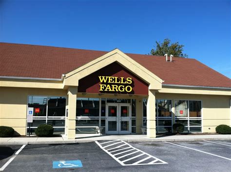 Wells fargo advisors provides a full range of investing services and financial solutions. Wells Fargo Bank - Banks & Credit Unions - 604 E High St ...
