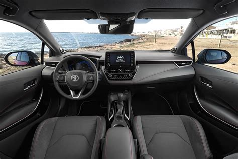 2020 Yeni Kasa Toyota Corolla Hatchback Kokpiti Oto Kokpit