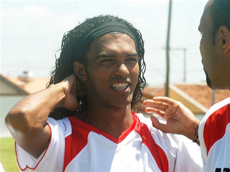 Encontre as melhores imagens profissionais gratuitas sobre cabelo grande. GloboEsporte.com > Futebol > São Paulo - NOTÍCIAS ...