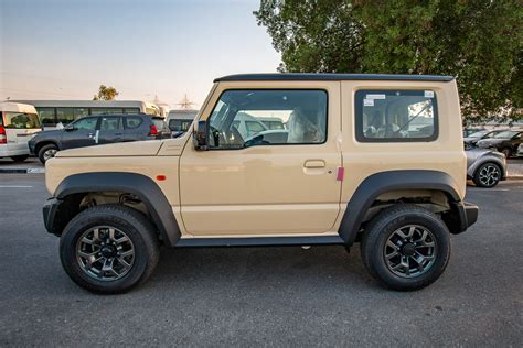 The 2021 suzuki jimny carries a braked towing capacity of up to 1300 kg, but check to ensure this applies to the configuration you're considering. 2021 Suzuki Jimny 1.5L GLX 4x4 Auto - Legend Motors Group