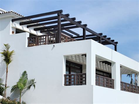 Diseño de casa moderna de dos pisos fachada e interiores. 15 diseños preciosos para un balcón de ensueño | homify