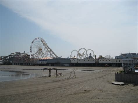 I'm not working on this anymore, because it isn't very good. View of the Mariner's Landing Pier at Morey's Piers ...