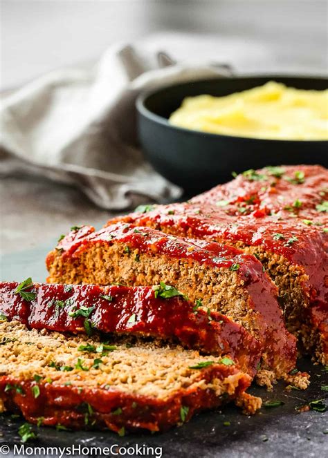 Her recipe feeds about a dozen people, but now that i am living on my own, the recipe makes way more food than is necessary for the amount of people i need to serve. 2 Lb Meatloaf Recipes - Best Ever Meatloaf Recipe Yummy ...