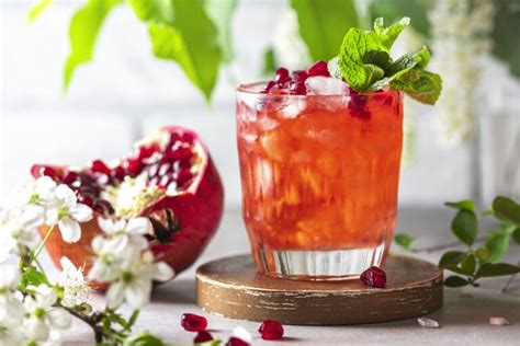 Sparkling Pomegranate Lemonade Recipe