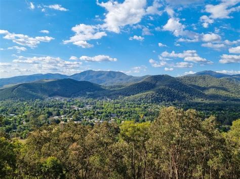 22 Best Things To Do In Bright In Victorias High Country Beyond Wild