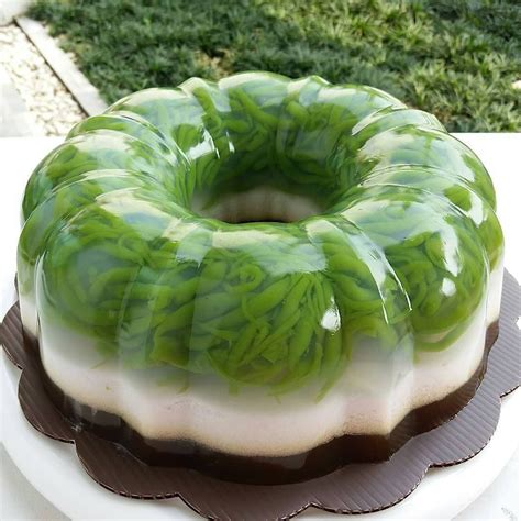 Malah aneka hidangan taufufah yang menyelerakan. Buat nemenin lebaran nih mumm . Puding cendol By ...