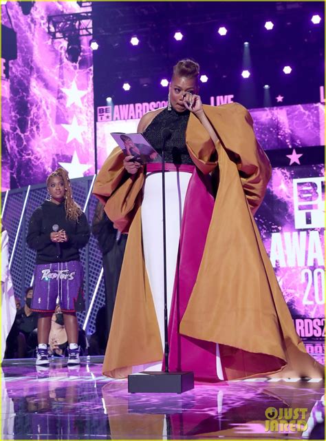 Queen Latifah Celebrates Pride While Receiving Lifetime Achievement