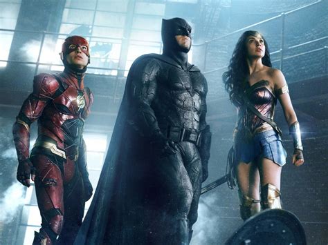 Zach snyder's announcement about the planned release of his 'snyder cut' version of justice league has snyder broke the news by showing off a poster for the release with a group photo of the main cast some fans have made lots of noise online asking for a rerelease of the film, insisting that. "Justice League: Snyder Cut" is real and it's releasing in ...