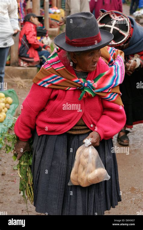 Quechua Woman On Traditional Indigenous Sunday Market In Chinchero Near