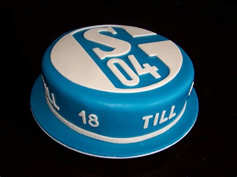Offizielle hilfe für die google google suche. Fußballtorte Fondant Schalke 04 - Football Fondant Cake ...