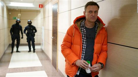 Alexey Navalny Cnn Bellingcat Investigation Identifies Russian Specialists Who Trailed Putins