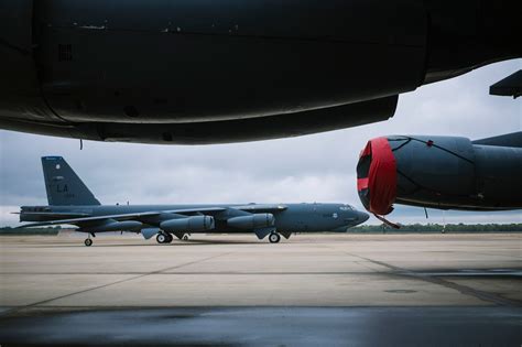 After 60 Years B 52s Still Dominate Us Fleet The New York Times