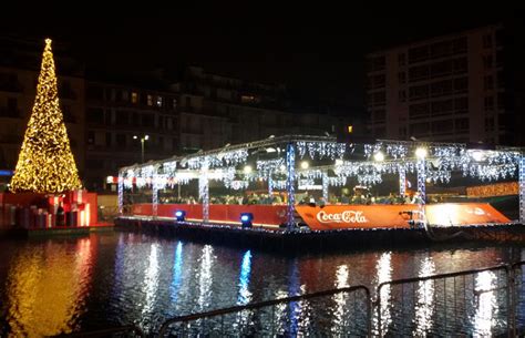 Per affrontare il calo della clientela negli esercizi commerciali del quartiere ecco l'iniziativa della farmacia. Darsena Christmas Village - Club Milano