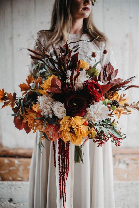 Fall Wedding With Artificial Flowers And Dried Flowers Fall Wedding