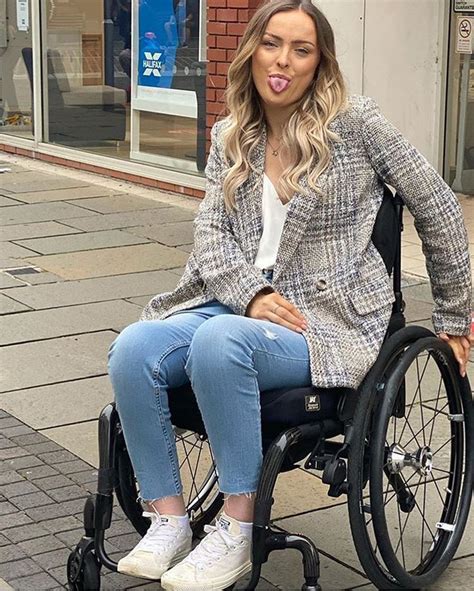 pin by im marquardt on wheels2 wheelchair women wheelchair fashion disabled women