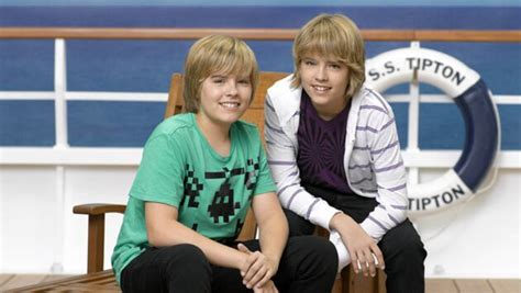 La Vie De Croisi Re De Zack Et Cody Pisodes Acteurs Diffusions Tv Replay T L Loisirs