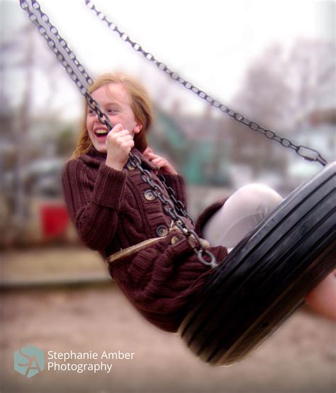 stephanie amber portfolio photography blog girl park swing chilhood portrait blog