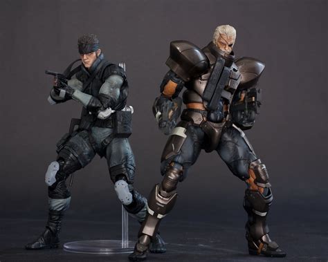 Mgs2 Solidus Snake And Mgs Solid Snake Play Arts Kai Flickr