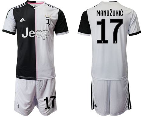Wear your heart on your sleeve and your team crest over your heart in an adidas juventus jersey. Men 2019-2020 club Juventus FC home 17 white Soccer Jerseys