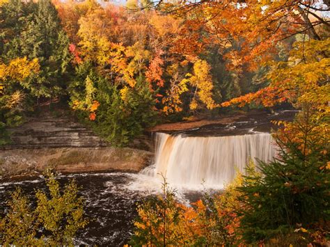 The Best Places To See The Fall Colors In Michigan Curbed Detroit