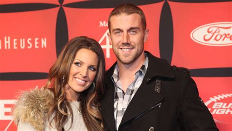 The meteorologist, gary lezak, compared a backup quarterback's success in an unfavorable light to alex. Who Is Alex Smith's Wife? Meet Elizabeth Smith! | Alex ...
